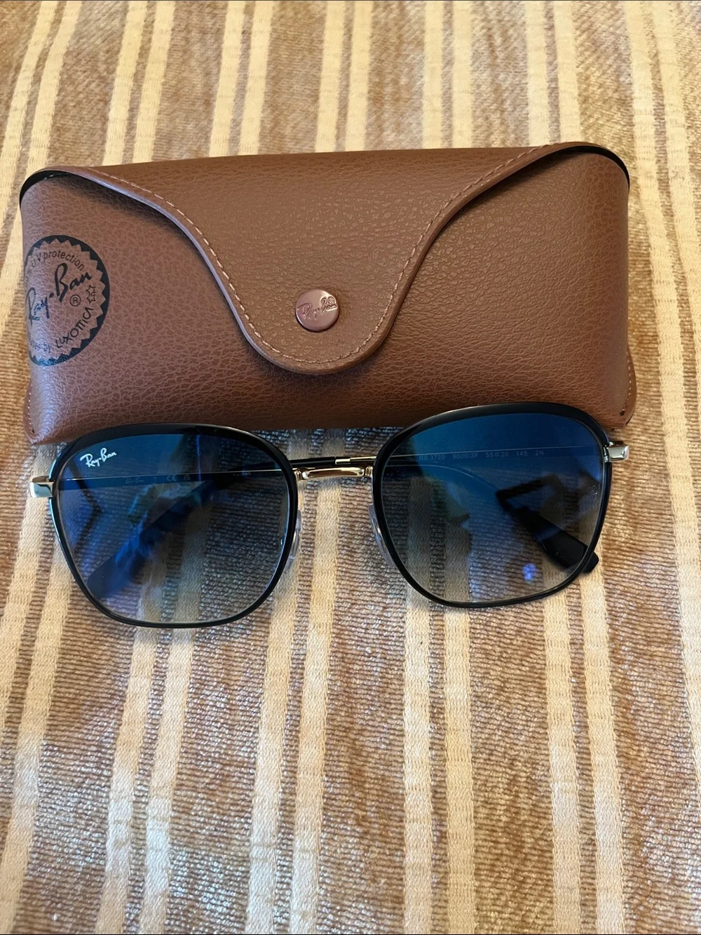 Ray ban sunglasses